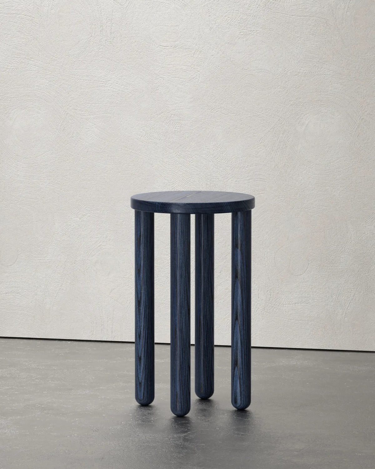 Layout Round Counter Stool